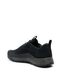 schwarze Leder niedrige Sneakers von Arc'teryx