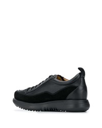 schwarze Leder niedrige Sneakers von Giorgio Armani