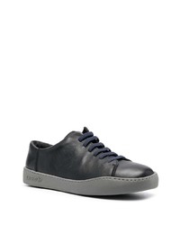 schwarze Leder niedrige Sneakers von Camper