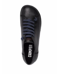 schwarze Leder niedrige Sneakers von Camper