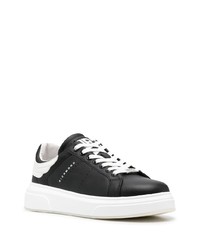 schwarze Leder niedrige Sneakers von John Richmond