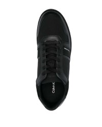 schwarze Leder niedrige Sneakers von Calvin Klein