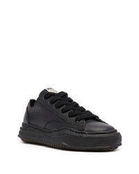 schwarze Leder niedrige Sneakers von Maison Mihara Yasuhiro