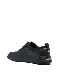 schwarze Leder niedrige Sneakers von Ambush