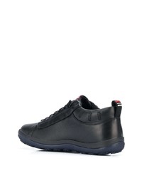 schwarze Leder niedrige Sneakers von Camper