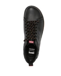 schwarze Leder niedrige Sneakers von Camper