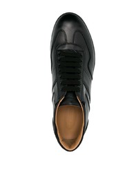 schwarze Leder niedrige Sneakers von Emporio Armani