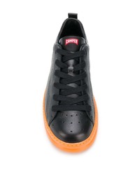 schwarze Leder niedrige Sneakers von Camper