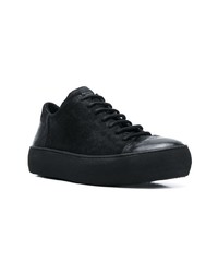 schwarze Leder niedrige Sneakers von The Last Conspiracy