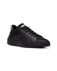 schwarze Leder niedrige Sneakers von Crime London