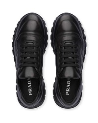 schwarze Leder niedrige Sneakers von Prada