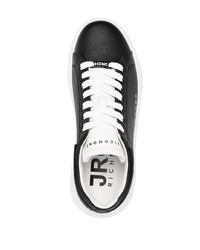 schwarze Leder niedrige Sneakers von John Richmond