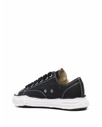 schwarze Leder niedrige Sneakers von Maison Mihara Yasuhiro