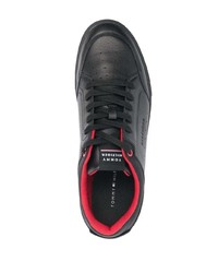 schwarze Leder niedrige Sneakers von Tommy Hilfiger