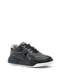 schwarze Leder niedrige Sneakers von Valentino Garavani