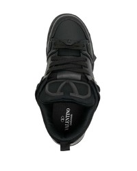 schwarze Leder niedrige Sneakers von Valentino Garavani