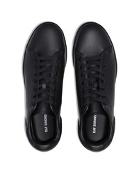 schwarze Leder niedrige Sneakers von Raf Simons