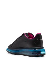 schwarze Leder niedrige Sneakers von Alexander McQueen