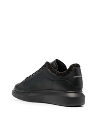 schwarze Leder niedrige Sneakers von Alexander McQueen