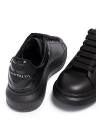 schwarze Leder niedrige Sneakers von Alexander McQueen