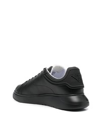 schwarze Leder niedrige Sneakers von Emporio Armani