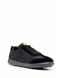 schwarze Leder niedrige Sneakers von Camper