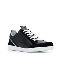 schwarze Leder niedrige Sneakers von Emporio Armani