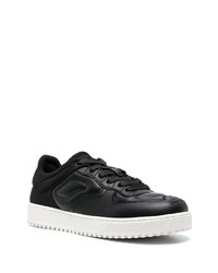 schwarze Leder niedrige Sneakers von Emporio Armani