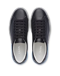 schwarze Leder niedrige Sneakers von Prada