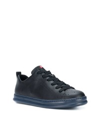 schwarze Leder niedrige Sneakers von Camper