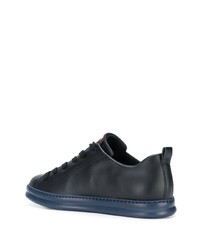 schwarze Leder niedrige Sneakers von Camper