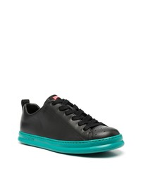 schwarze Leder niedrige Sneakers von Camper