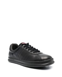 schwarze Leder niedrige Sneakers von Camper