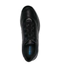 schwarze Leder niedrige Sneakers von Geox