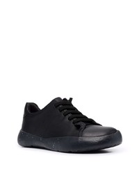 schwarze Leder niedrige Sneakers von Camper