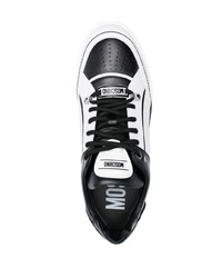 schwarze Leder niedrige Sneakers von Moschino