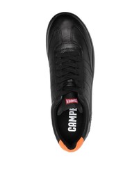 schwarze Leder niedrige Sneakers von Camper