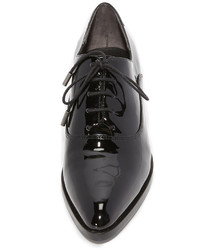 schwarze Leder Oxford Schuhe von Sigerson Morrison