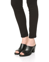 schwarze Leder Pantoletten von DKNY