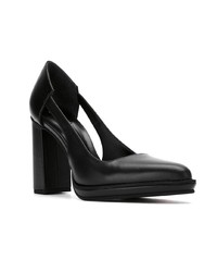 schwarze Leder Pumps mit Ausschnitten von Studio Chofakian