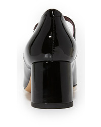 schwarze Leder Pumps mit Ausschnitten von Marc Jacobs