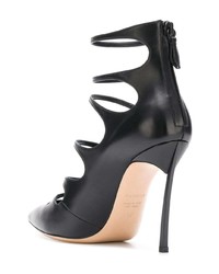 schwarze Leder Pumps mit Ausschnitten von Casadei