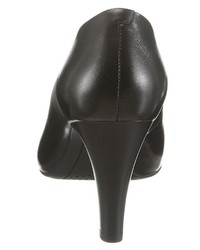 schwarze Leder Pumps von Tamaris