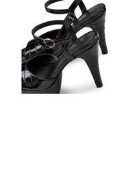 schwarze Leder Sandaletten von LASCANA Belle Affaire