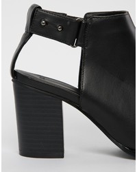 schwarze Leder Stiefeletten mit Ausschnitten von Asos