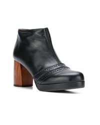 schwarze Leder Stiefeletten von Chie Mihara