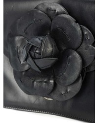 schwarze Leder Umhängetasche mit Blumenmuster von Oscar de la Renta