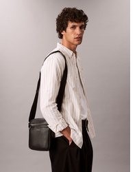 schwarze Leder Umhängetasche von Calvin Klein