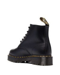 schwarze Lederarbeitsstiefel von Dr. Martens