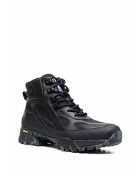 schwarze Lederarbeitsstiefel von McQ